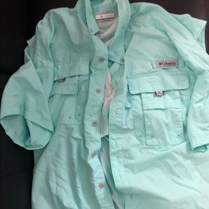 Men’s Columbia dress shirt